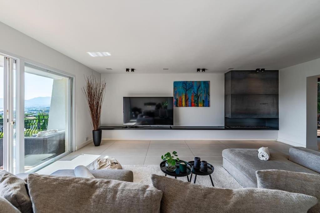 Bella By Terry's Homes Villa