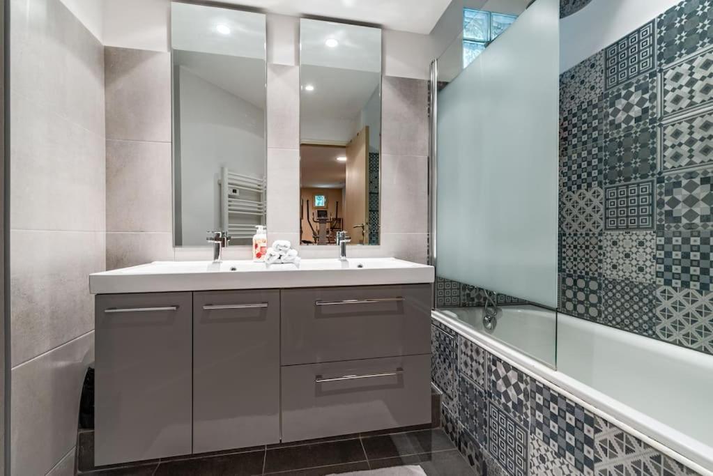Villa Bella By Terry's Homes *